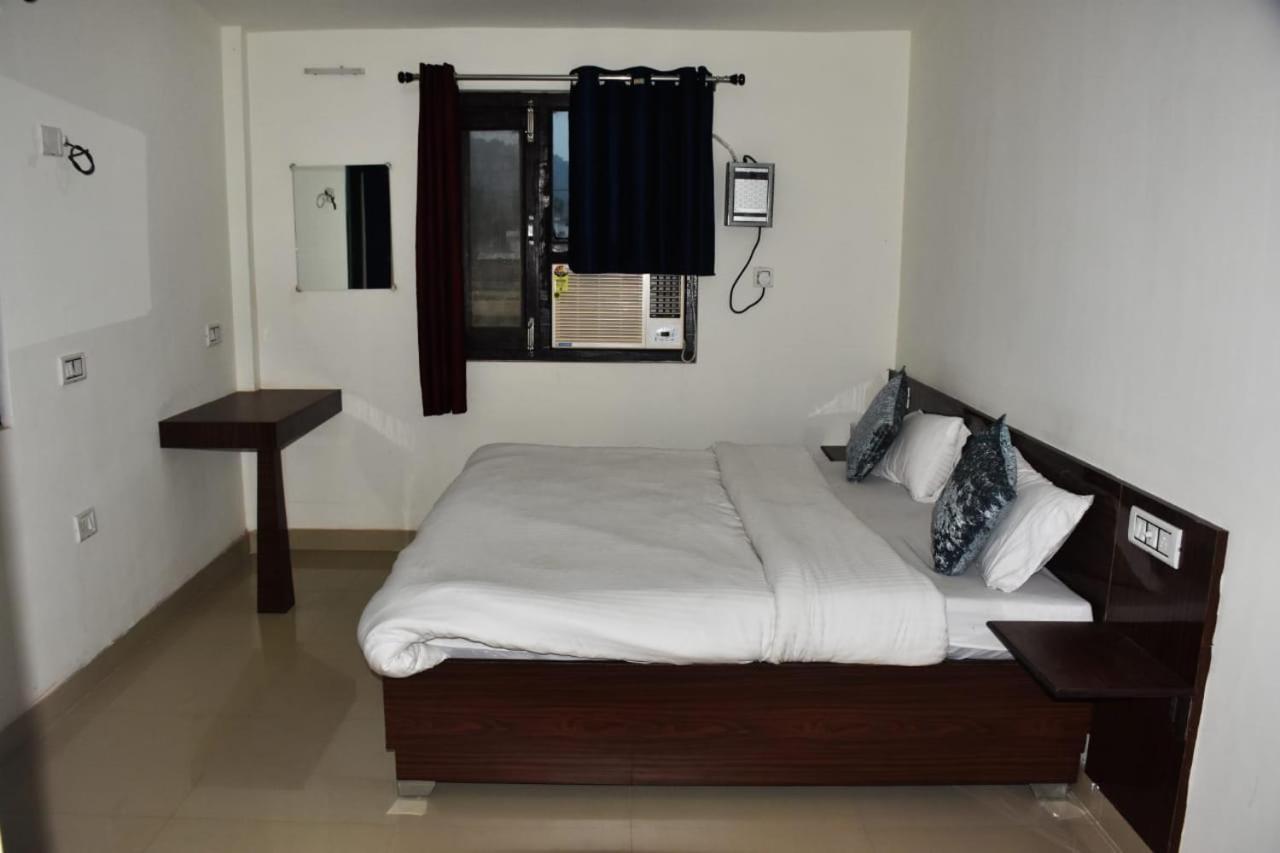 Corbett Bhavesh Home Stay Jhirna Δωμάτιο φωτογραφία